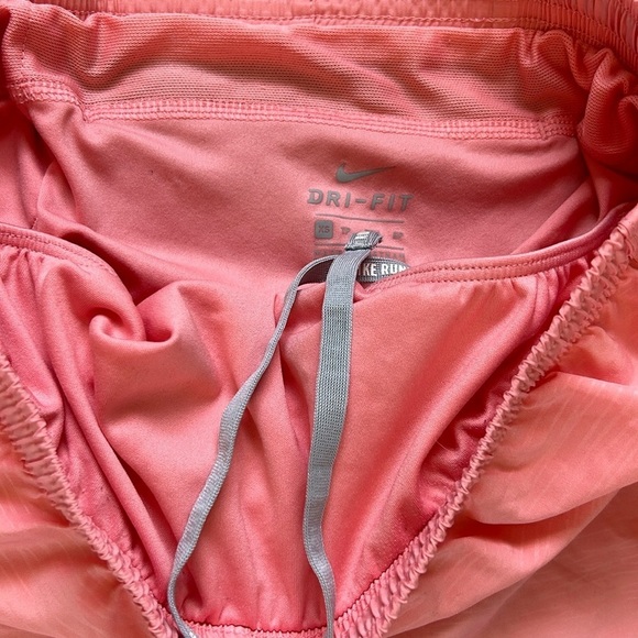 Nike women's running shorts XS pink - Picture 3 of 5